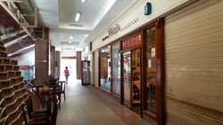 Burlington Square (D7), Retail #465991771